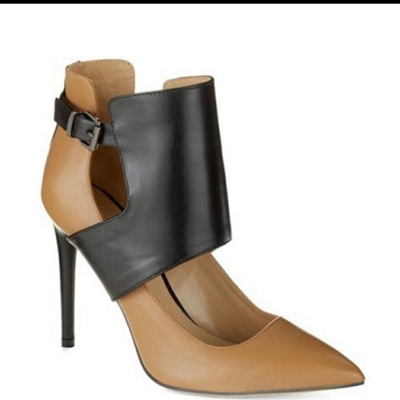 Kenneth Cole real leather tan ankle detailed pumps EUC